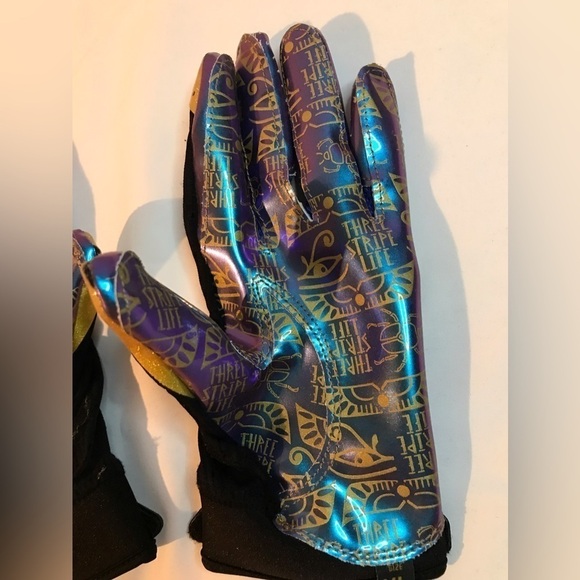 NWT ADIDAS FOOTBALL RECEIVER GLOVES SZ XL. NEVER WORN-THIS WAS A BACK UP PAIR - Picture 3 of 7